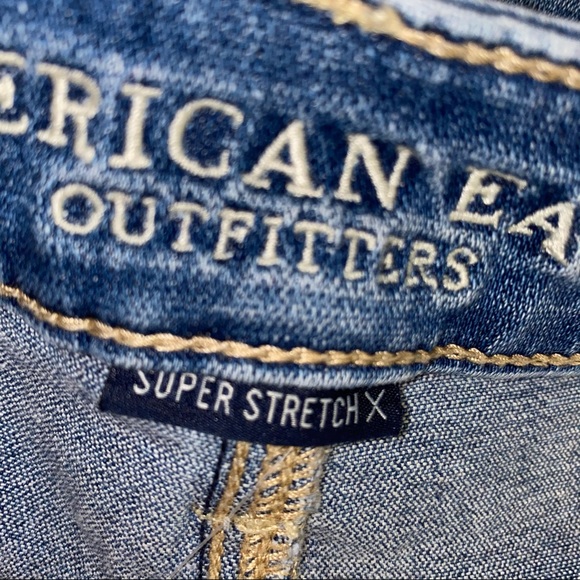 American Eagle | Distressed Hi-Rise Jegging Medium - Picture 11 of 12